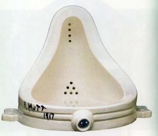 Marcel%20Duchamp%20-%20Toilet%20ready-made%20-%20Dada-Movement%20-%201917%20-T1-759270.jpg